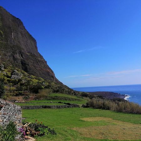 A Casa Do Ti Mendonca Villa Lajes das Flores Exteriör bild